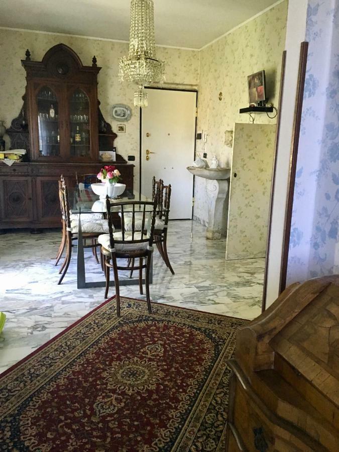 Il Nido Della Rondine Bed & Breakfast Leivi Exterior photo